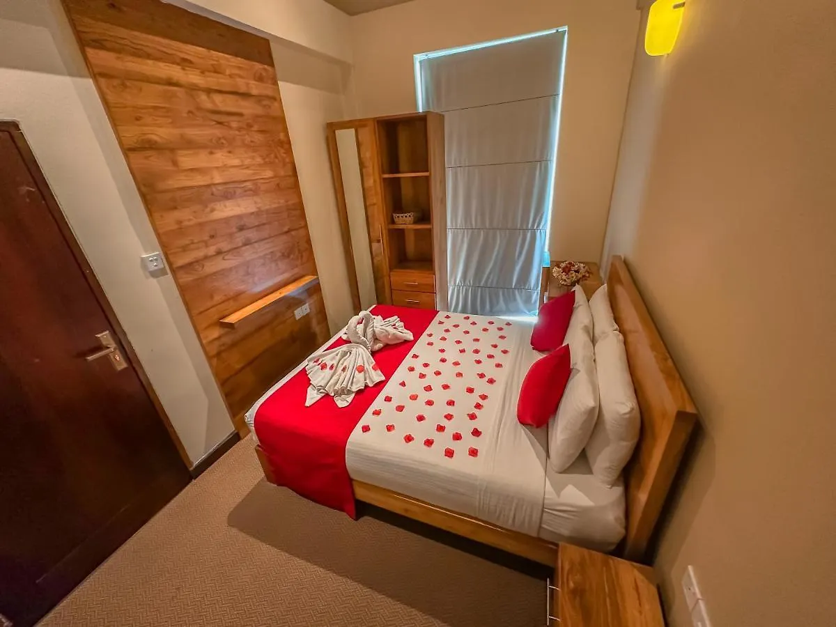 Emirates Luxury Apartments Νουβάρα Ελίγια