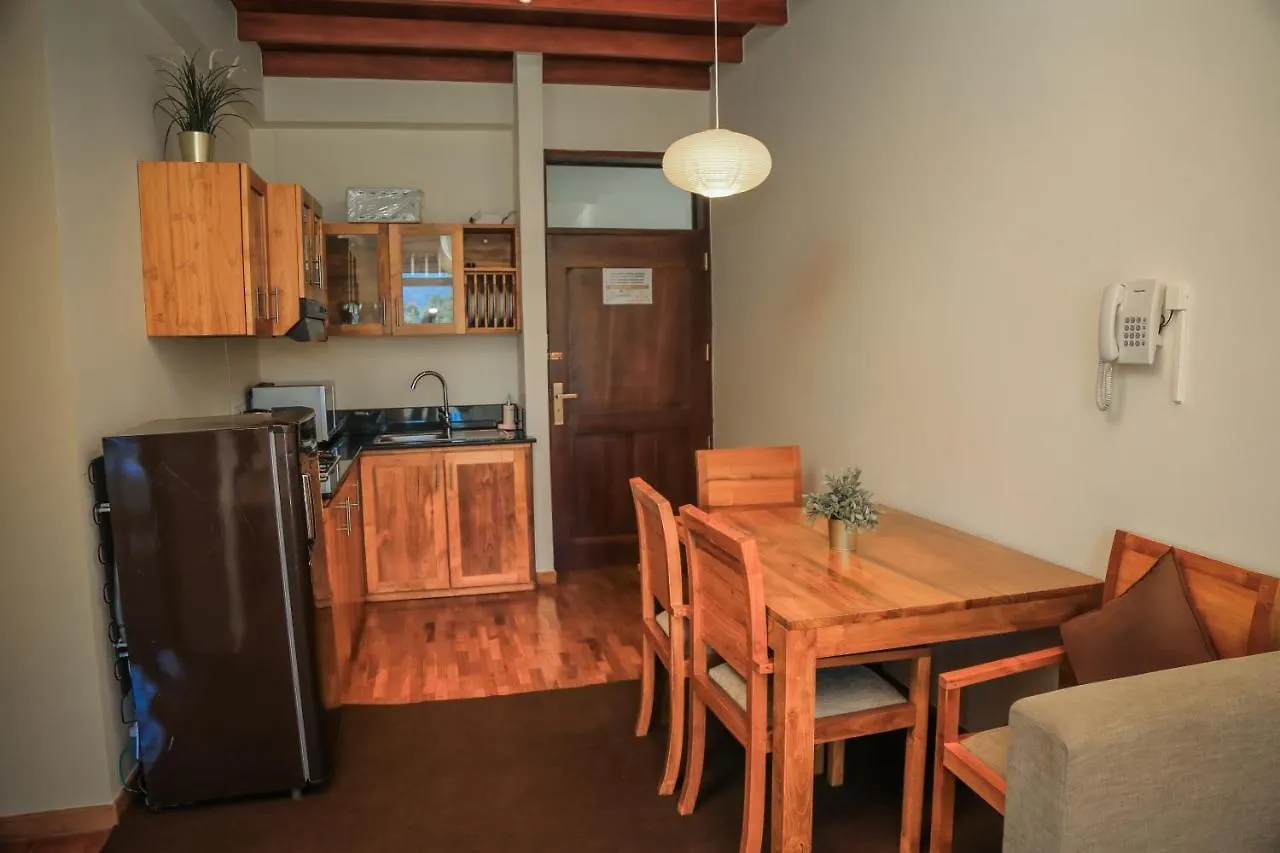 Emirates Luxury Apartments Νουβάρα Ελίγια